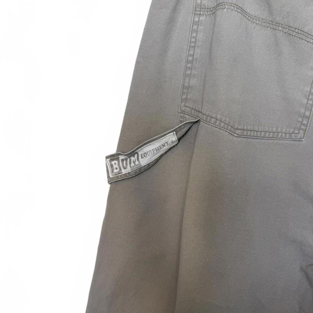 Vintage B.U.M. Equipment Men's Cargo Shorts - Khaki‎ Tan - Picture 4 of 7